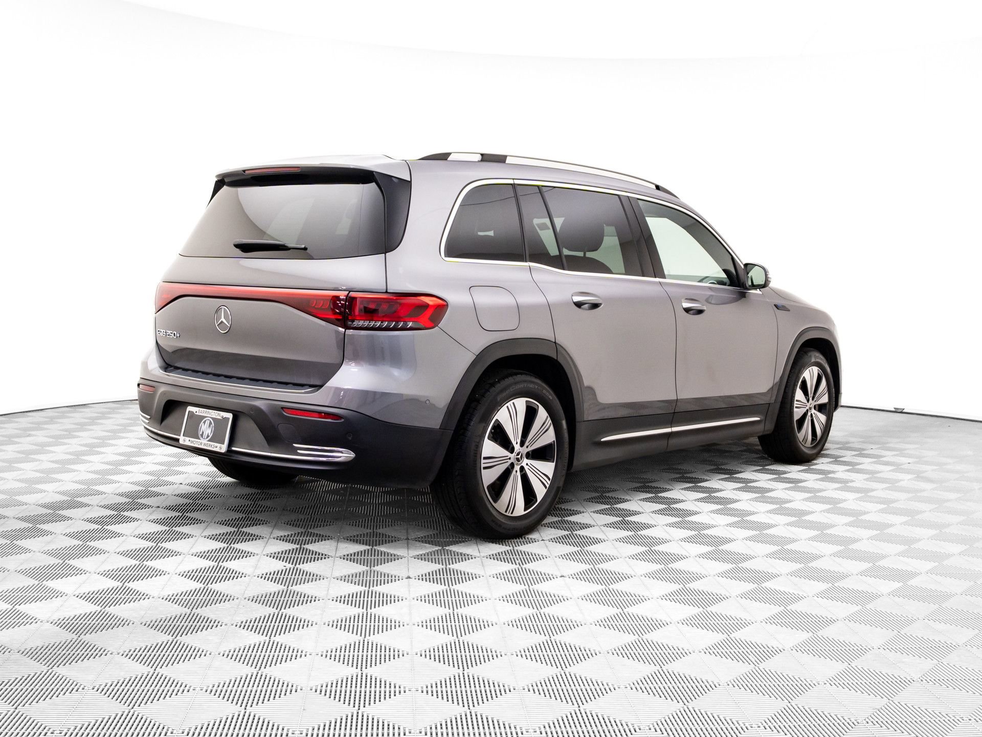 Certified 2023 Mercedes-Benz EQB 250+ w/ Exclusive Package image 5