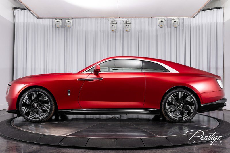 Used 2024 Rolls-Royce Spectre w/ Spectre Launch Package image 10