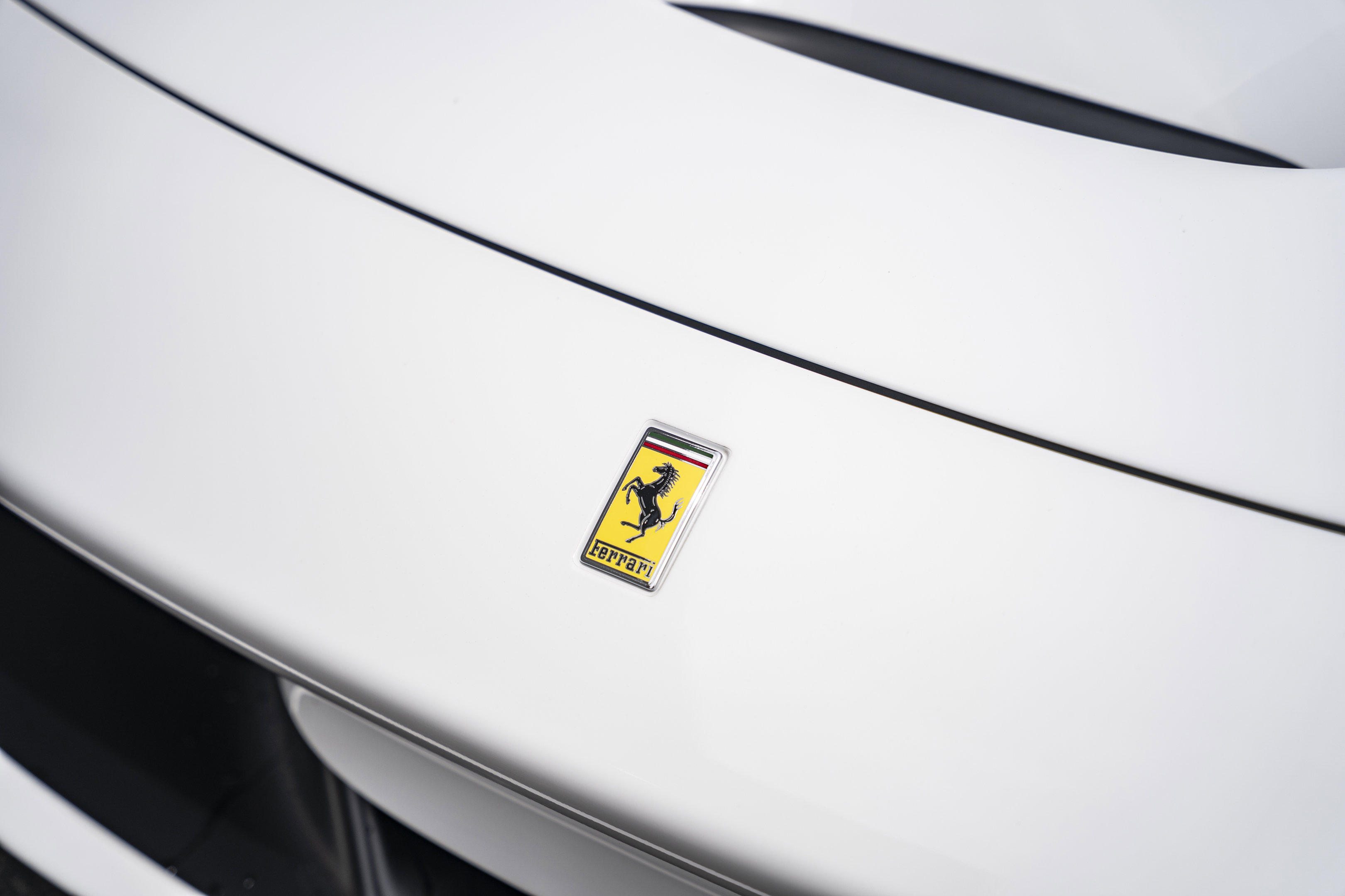 Used 2021 Ferrari F8 Tributo RWD image 21