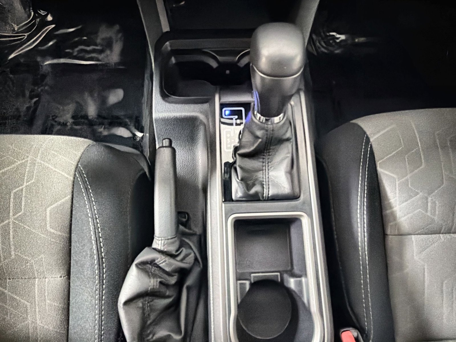 Used 2020 Toyota Tacoma TRD Off-Road image 21