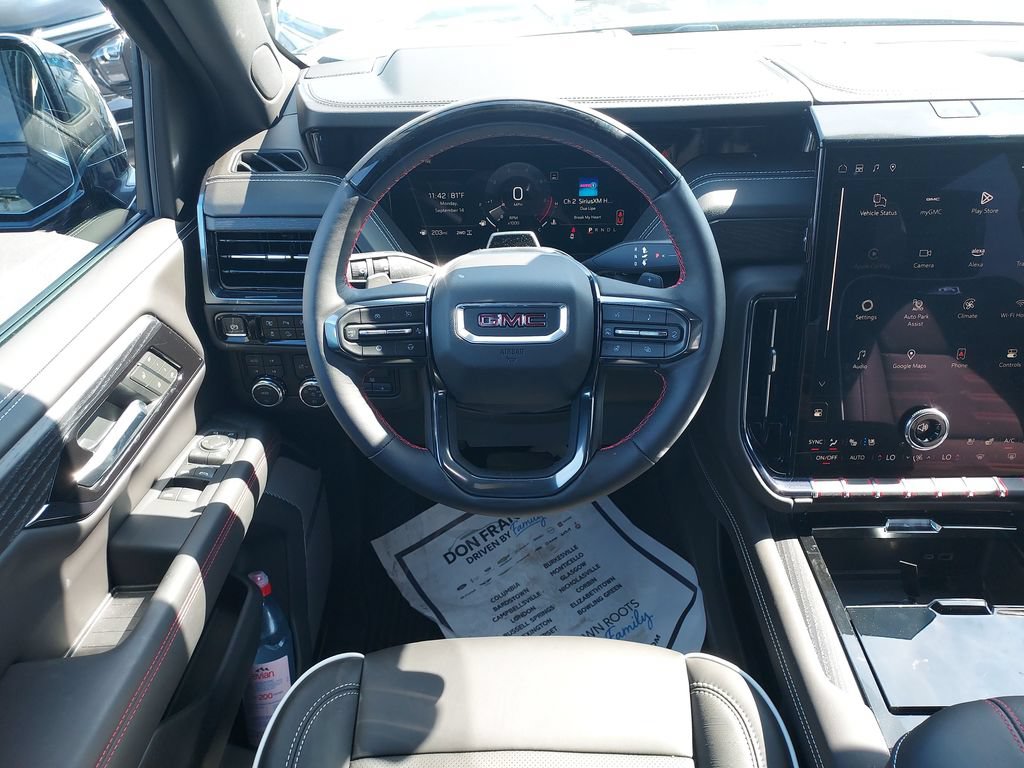 Used 2025 GMC Yukon XL AT4 Ultimate AWD/4WD image 16