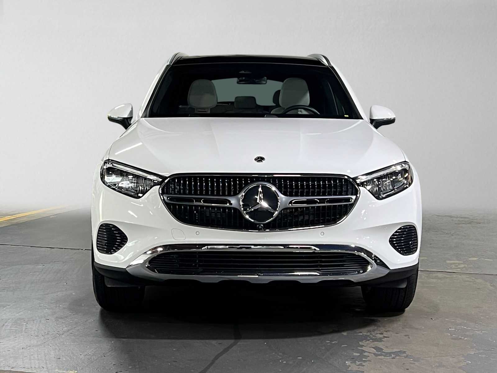 Used 2026 Mercedes-Benz GLC 300 4MATIC image 8