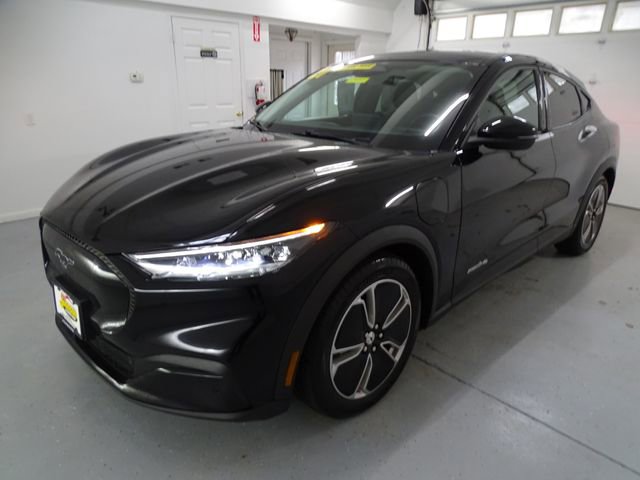 Used 2021 Ford Mustang Mach-E Select w/ Comfort/Appearance Package image 17