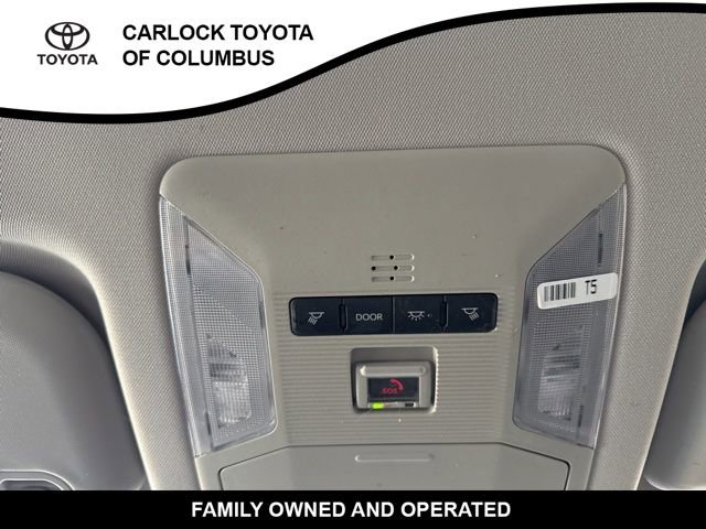 Used 2023 Toyota RAV4 LE AWD/4WD image 29