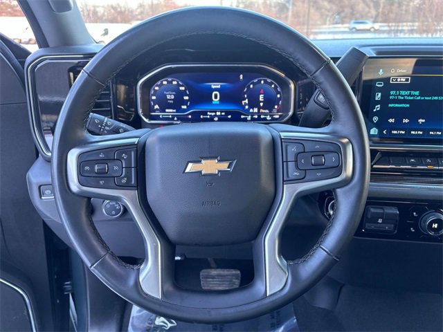 Used 2025 Chevrolet Silverado 1500 LT image 16
