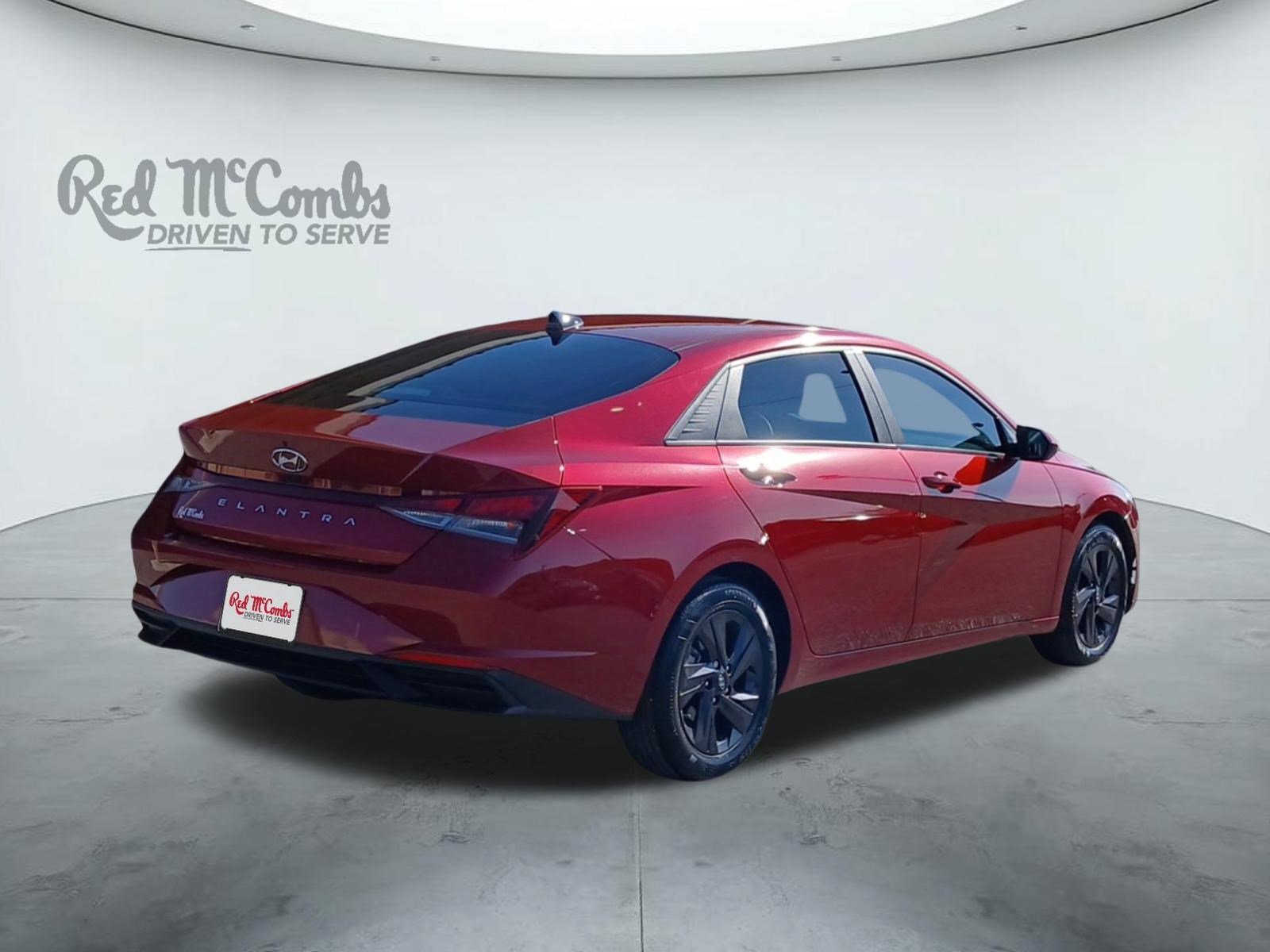 Used 2023 Hyundai Elantra SEL image 5