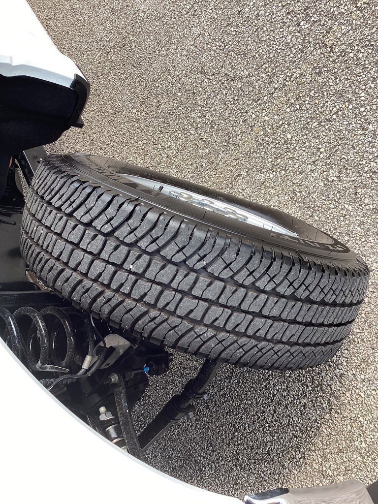 New 2025 Ford F250 XL w/ FX4 Off-Road Package image 17