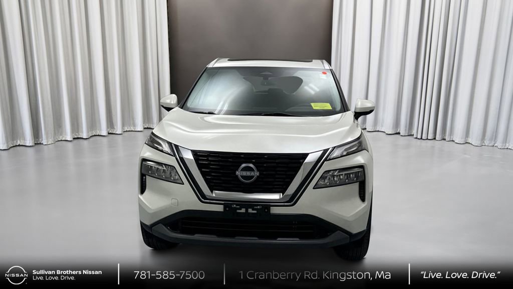 Certified 2022 Nissan Rogue SV w/ SV Premium Package image 2