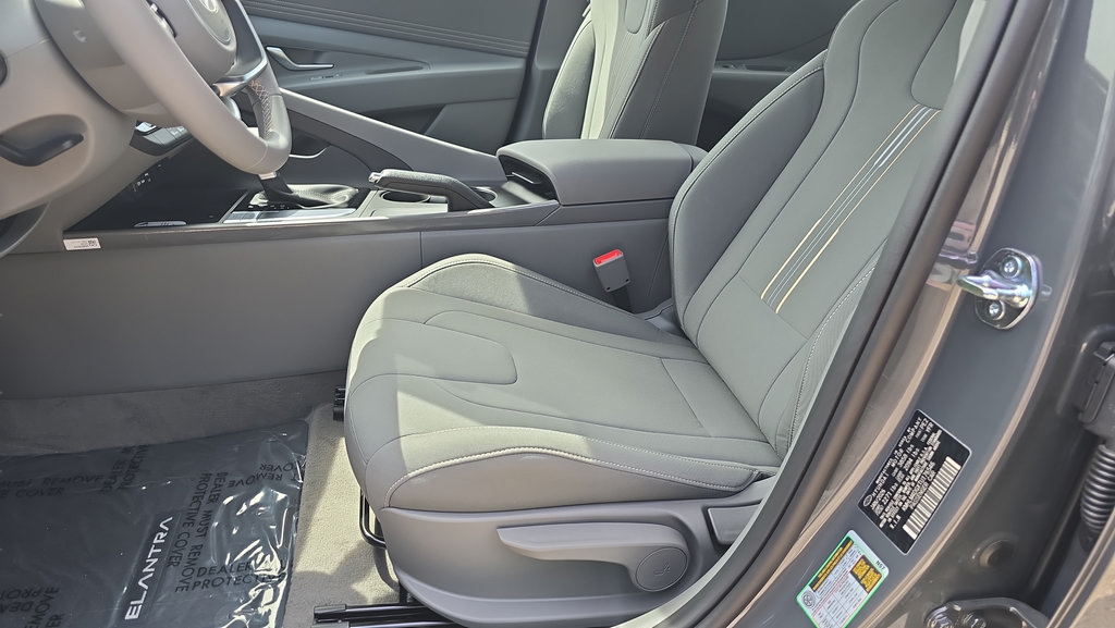 New 2026 Hyundai Elantra Sport FWD image 14