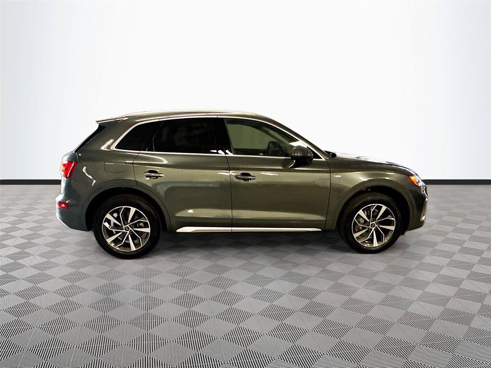 Certified 2023 Audi Q5 2.0T Premium Plus w/ Premium Plus Package AWD/4WD image 8