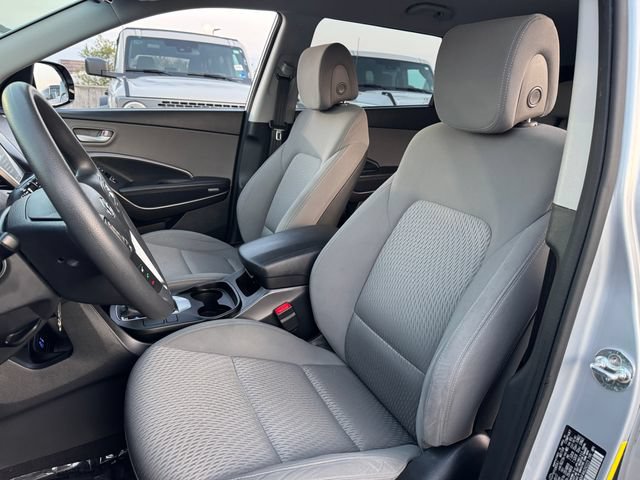 Used 2017 Hyundai Santa Fe SE AWD/4WD image 14