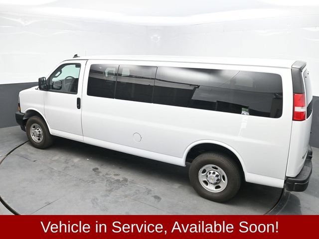 Used 2024 Chevrolet Express 3500 LS RWD image 27