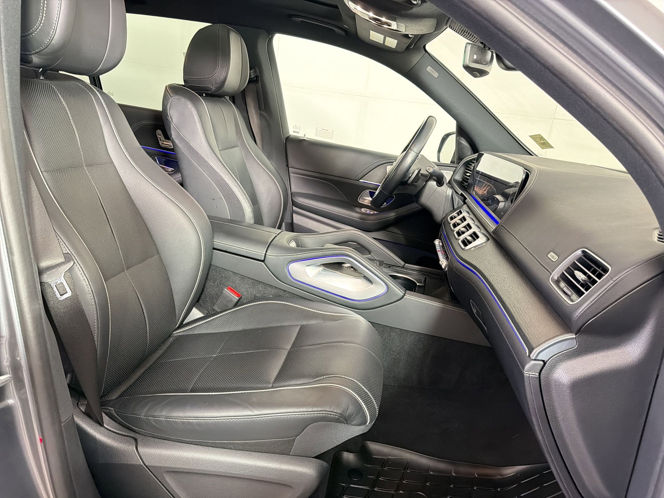 Used 2023 Mercedes-Benz GLS 450 4MATIC image 30