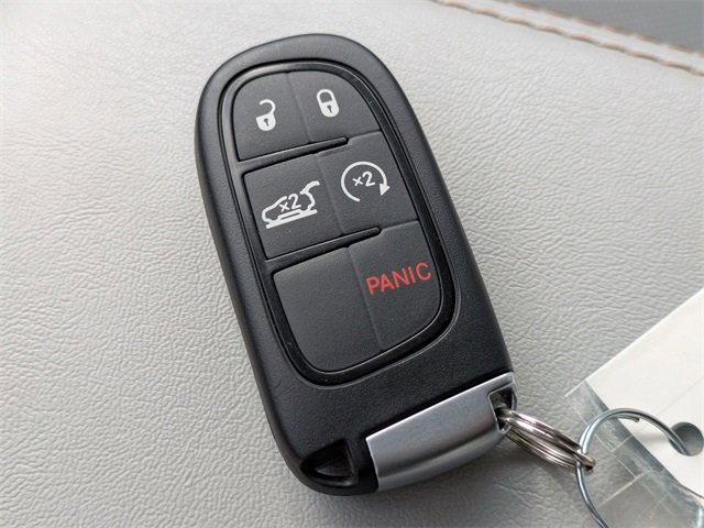 Used 2021 Jeep Cherokee Latitude Lux w/ Comfort/Convenience Group image 32