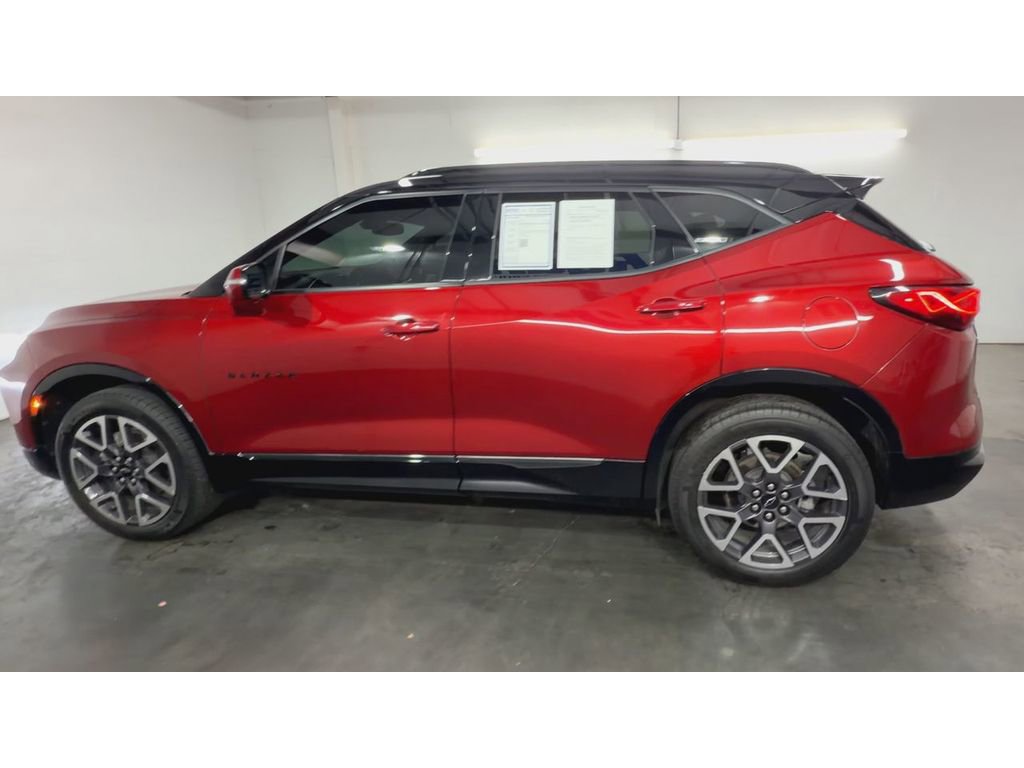 Used 2023 Chevrolet Blazer RS w/ Enhanced Convenience Package FWD image 6