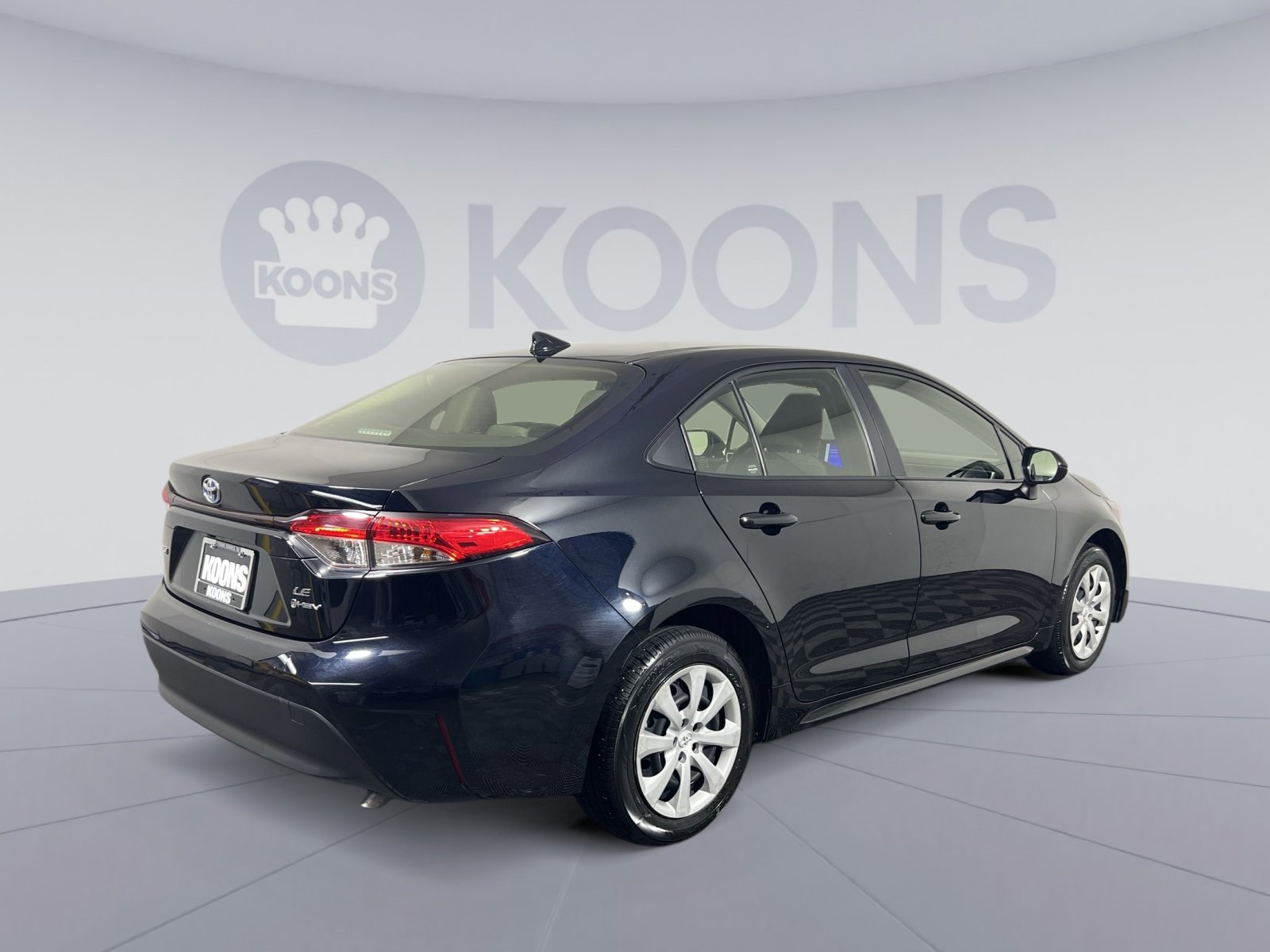 Used 2025 Toyota Corolla LE image 4