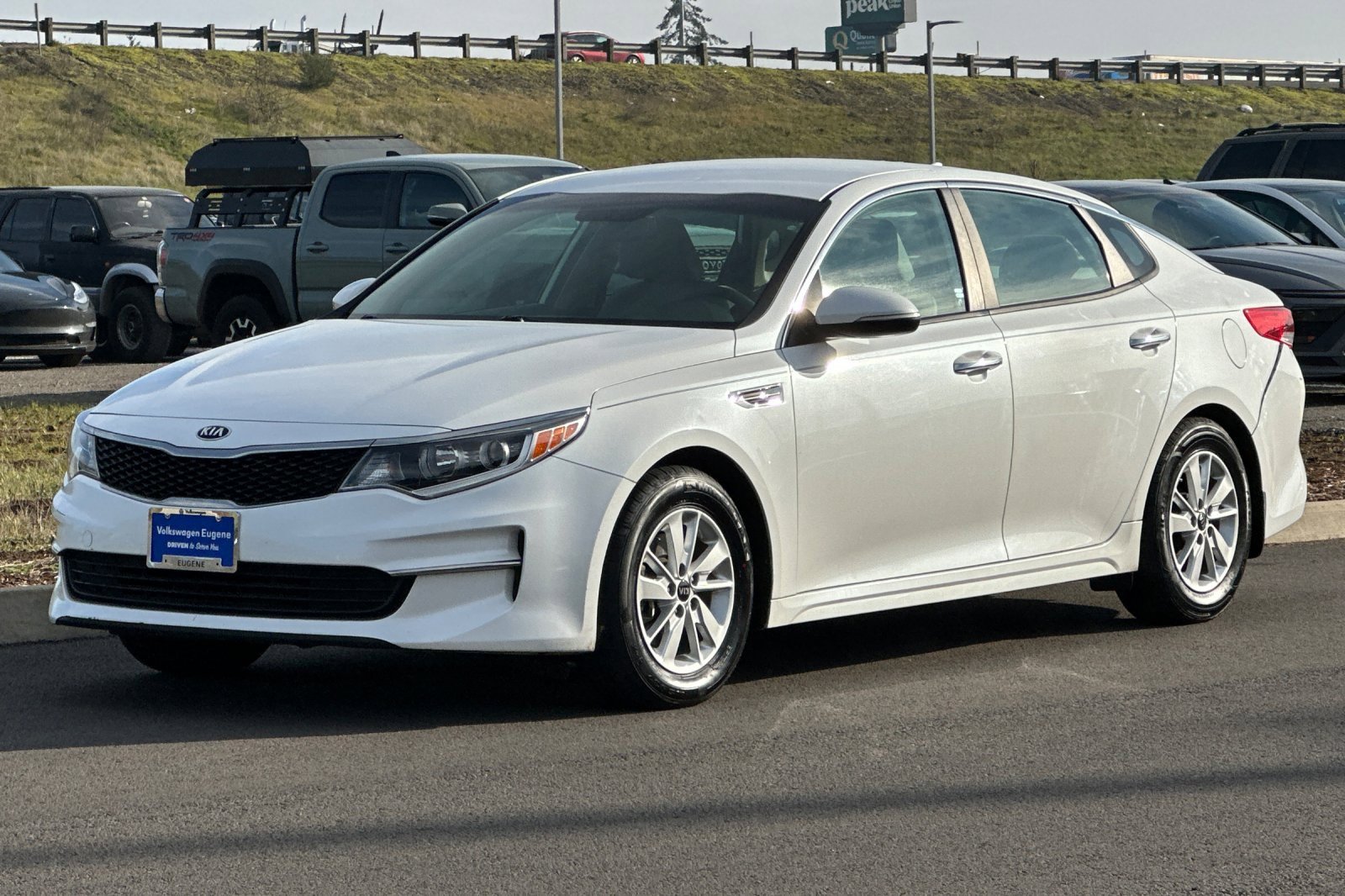Used 2017 Kia Optima LX image 7