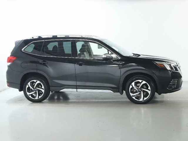 Used 2023 Subaru Forester Touring image 11