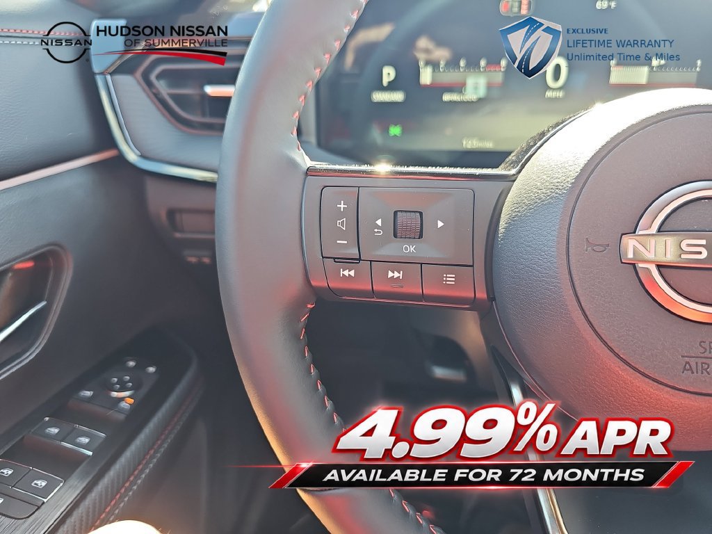 Used 2026 Nissan Kicks SR w/ SR Premium Package FWD image 18