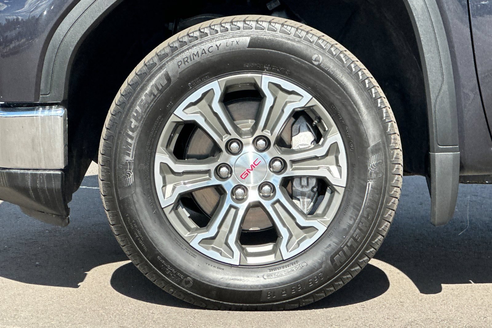 Used 2025 GMC Sierra 1500 SLT AWD/4WD image 36