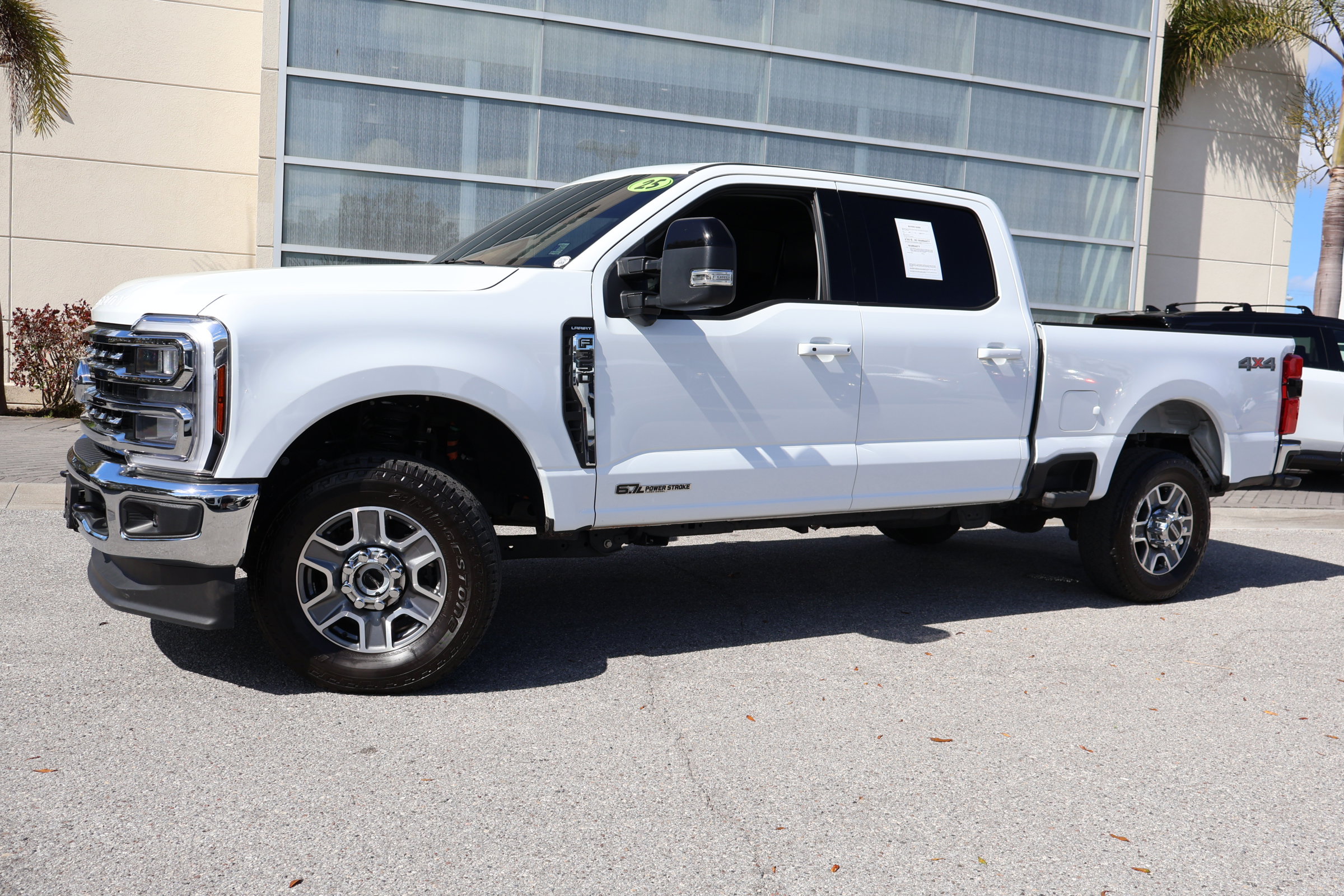 Used 2025 Ford F350 Lariat image 1