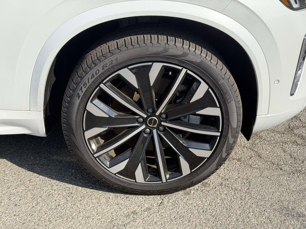 Certified 2025 Volvo XC90 T8 Plus w/ Protection Package Premier AWD/4WD image 26