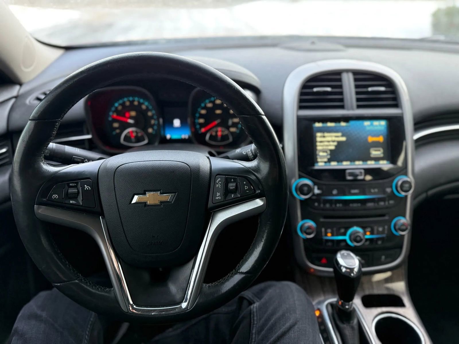 Used 2015 Chevrolet Malibu LT image 8