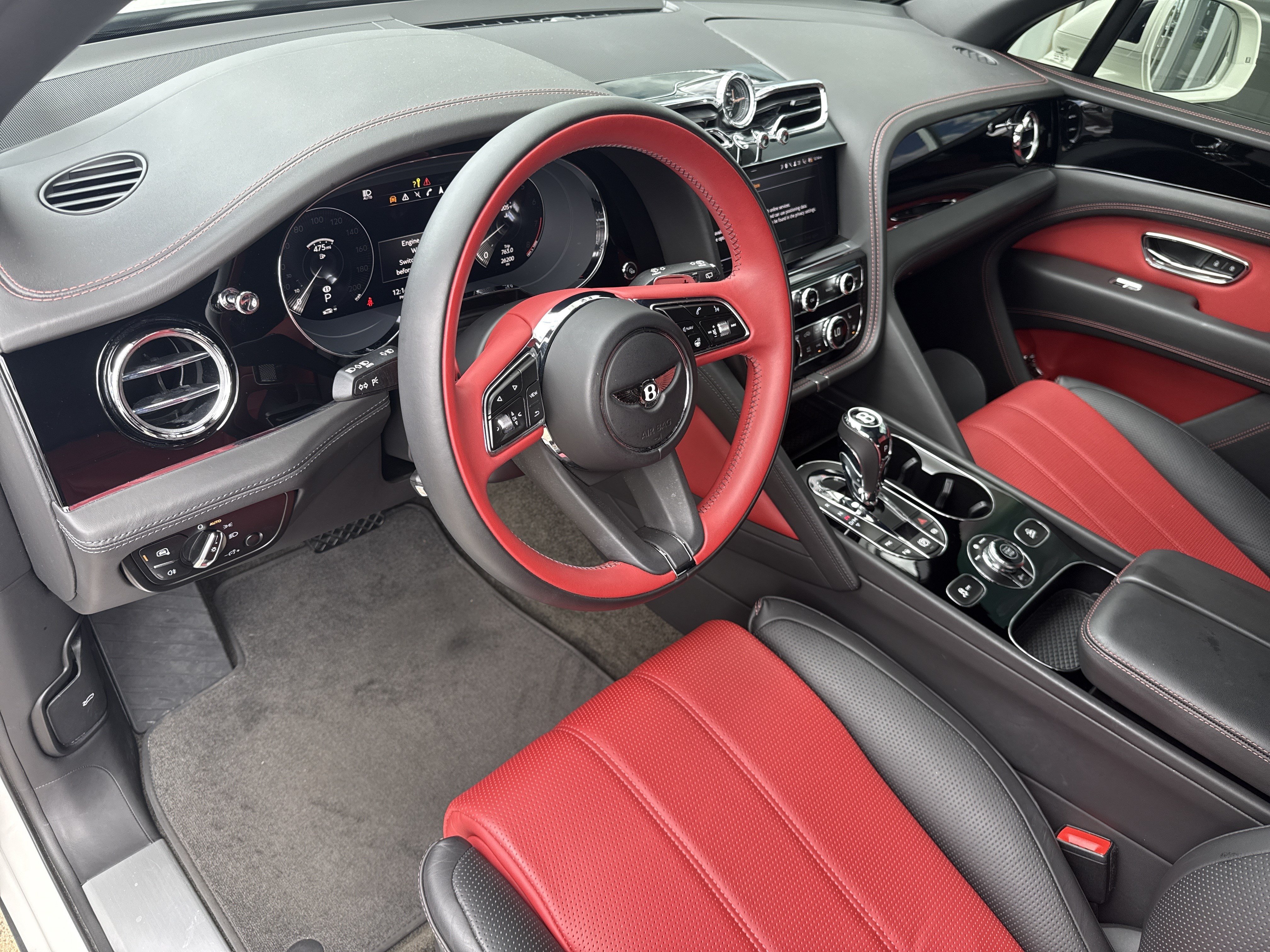 Used 2022 Bentley Bentayga AWD/4WD image 14