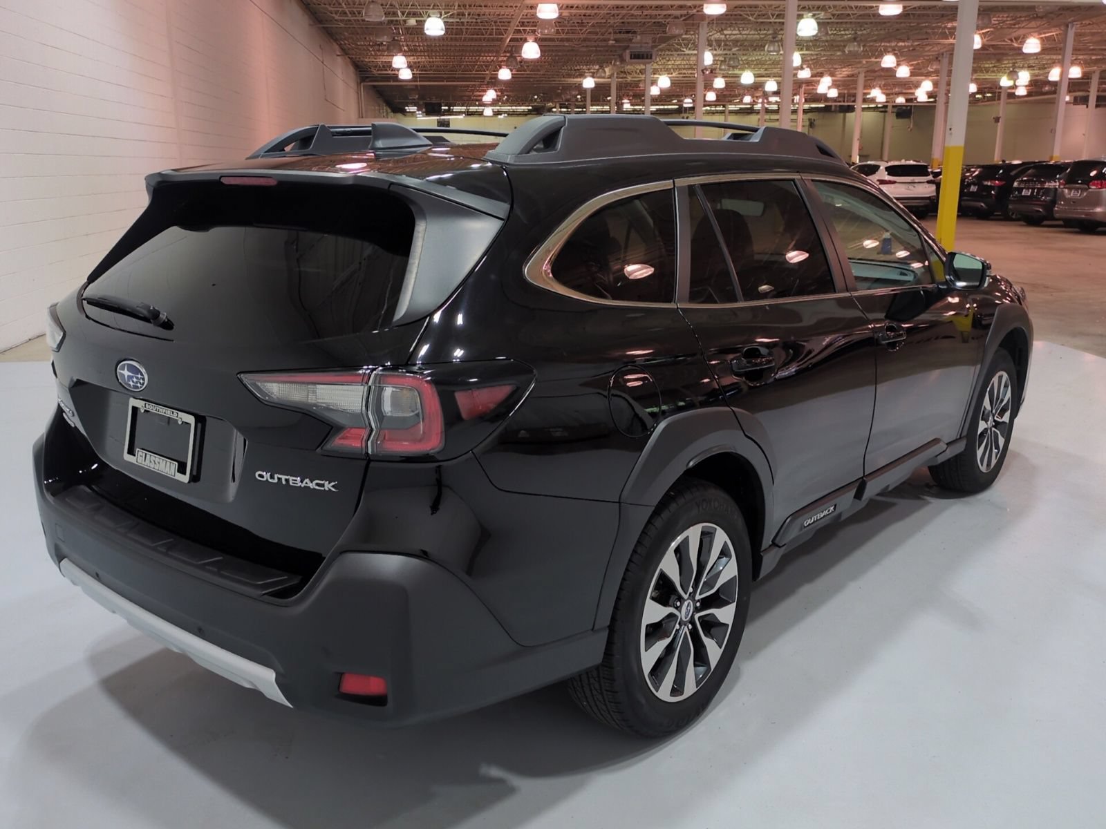 Certified 2024 Subaru Outback Limited AWD/4WD image 3