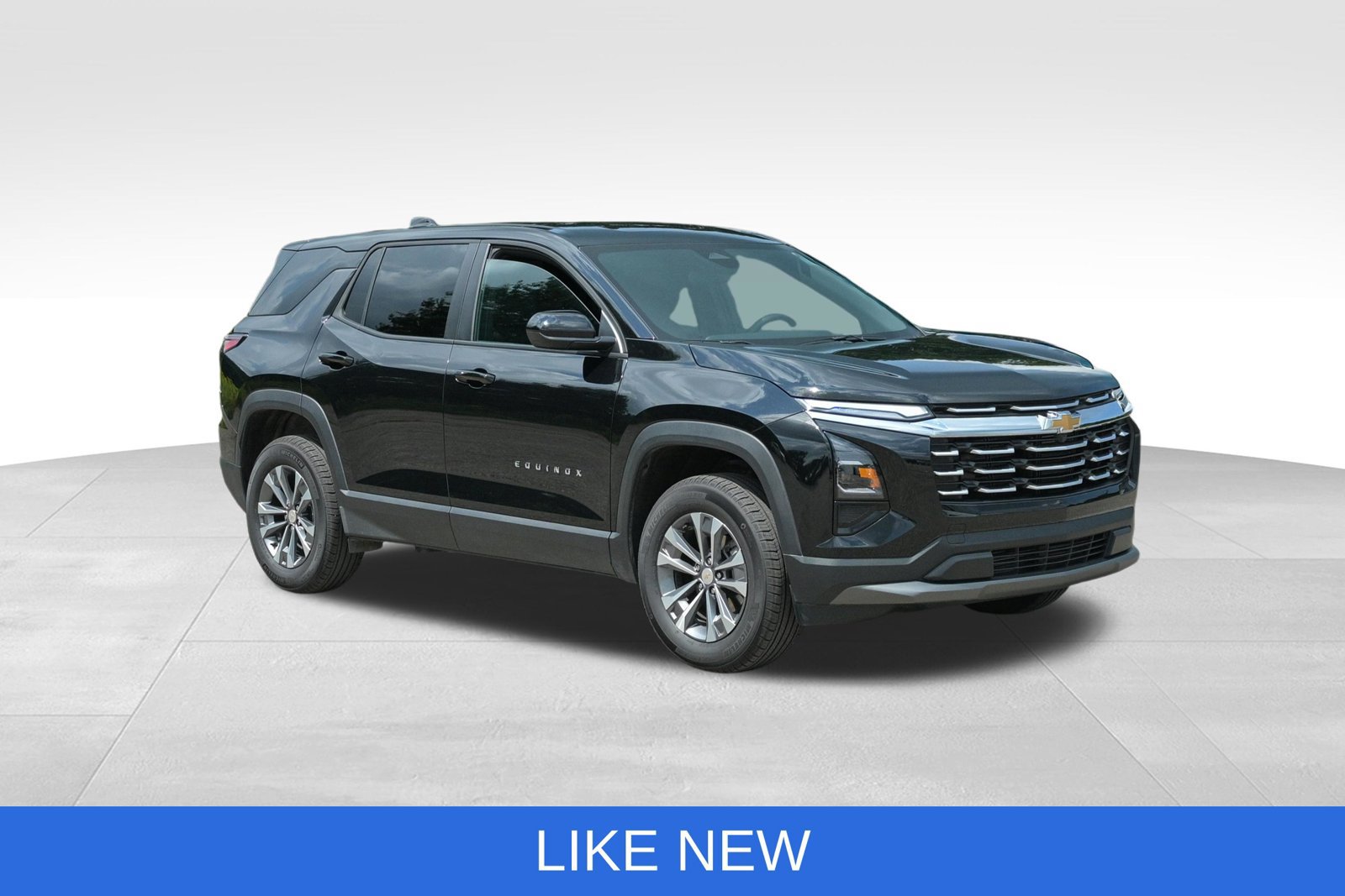 Used 2026 Chevrolet Equinox LT AWD/4WD image 11