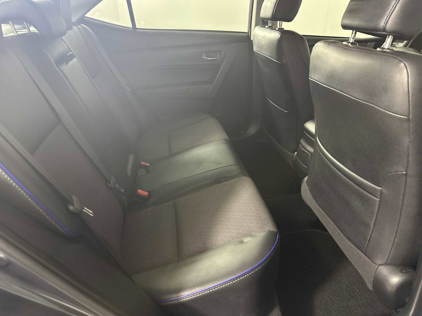 Used 2017 Toyota Corolla SE FWD image 16