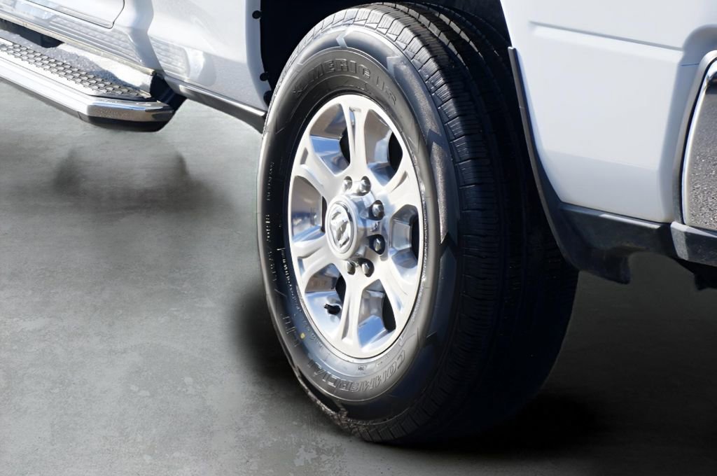 Used 2024 RAM 2500 Big Horn image 9