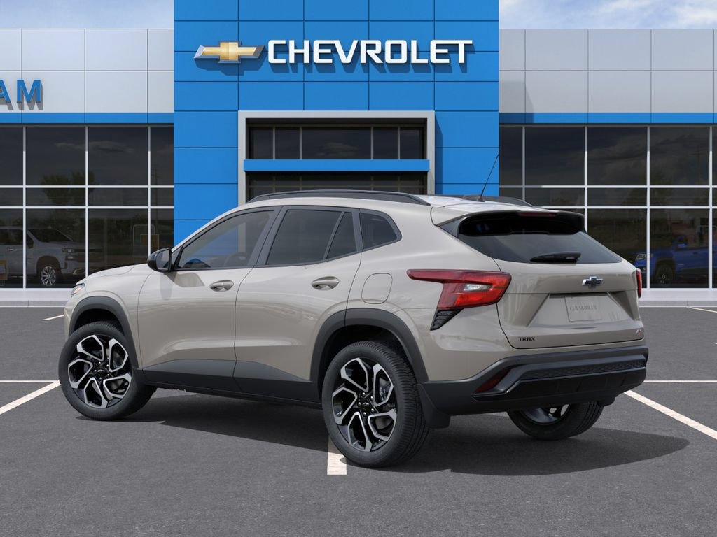 New 2026 Chevrolet Trax RS w/ Sunroof Package FWD image 3