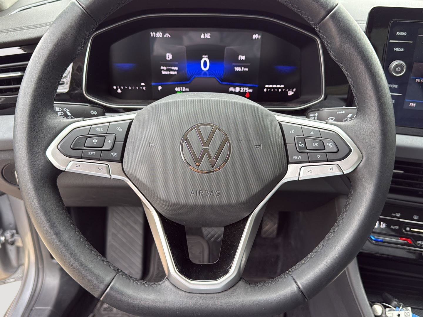 Certified 2025 Volkswagen Jetta SE image 13