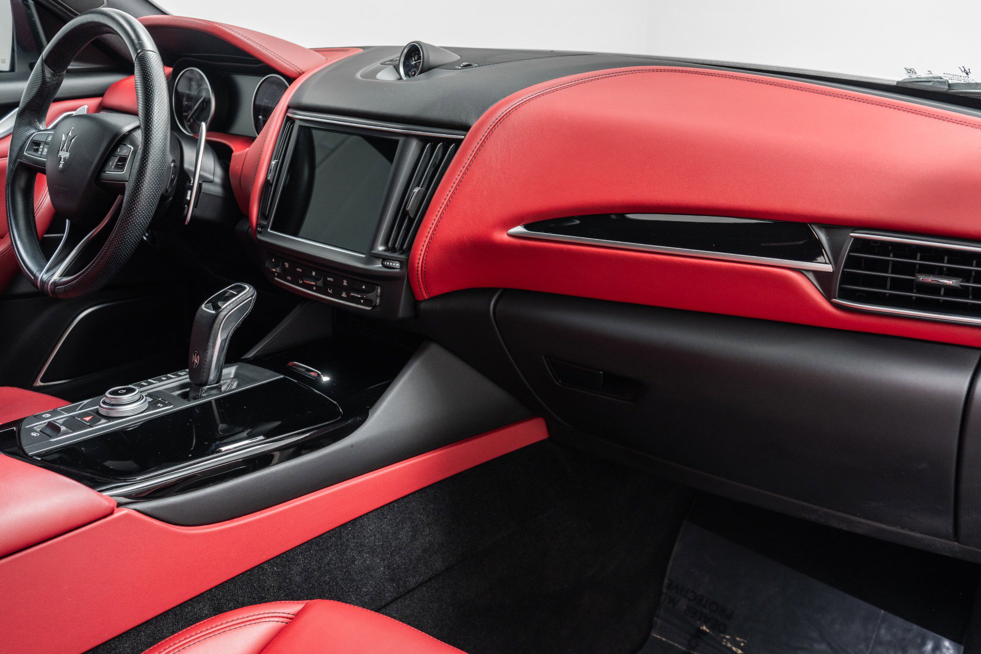 Used 2022 Maserati Levante Modena image 14