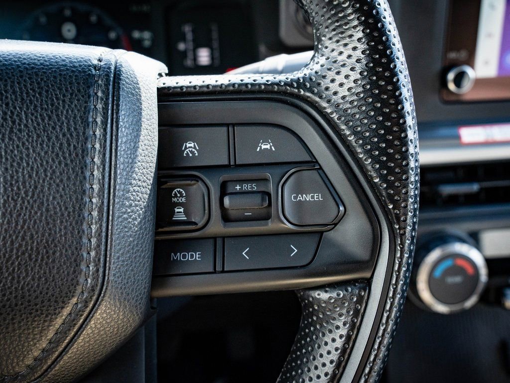 Used 2025 Toyota Tacoma SR5 image 26