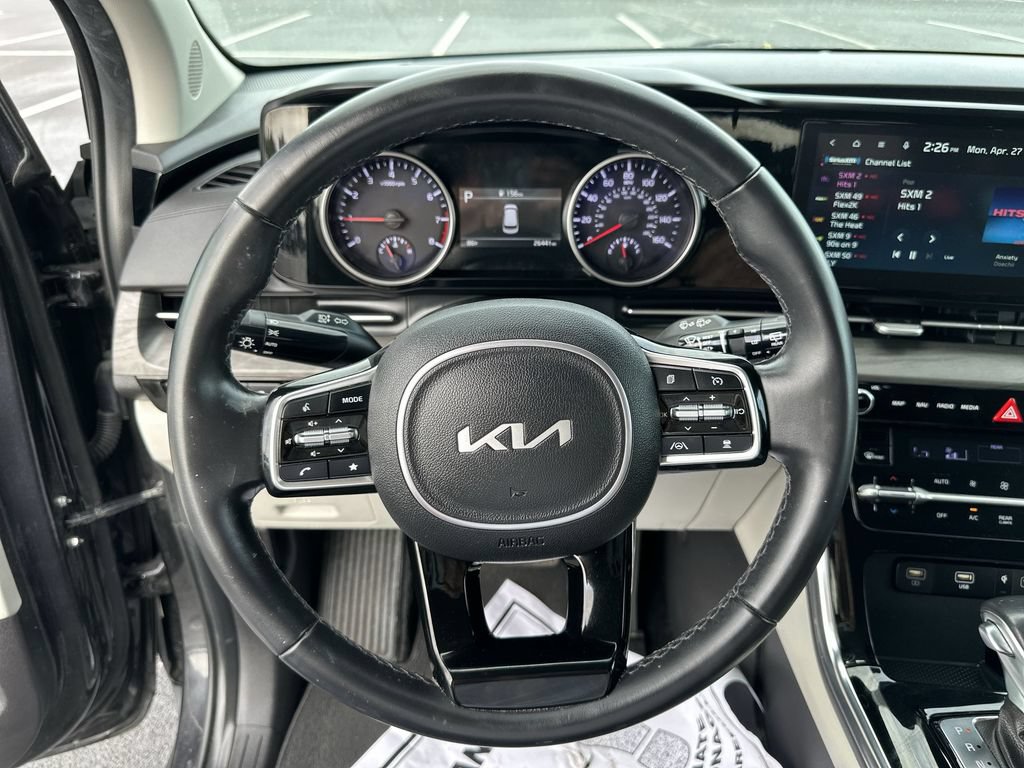 Used 2024 Kia Carnival EX FWD image 20