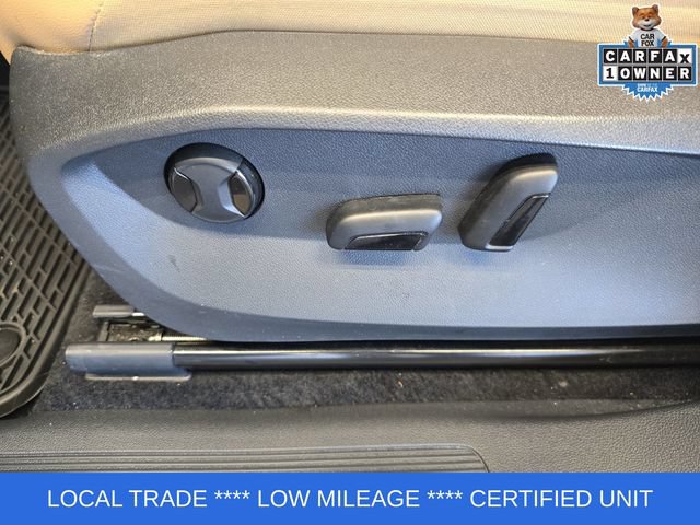 Used 2024 Volkswagen Tiguan SE w/ Panoramic Sunroof Package AWD/4WD image 29
