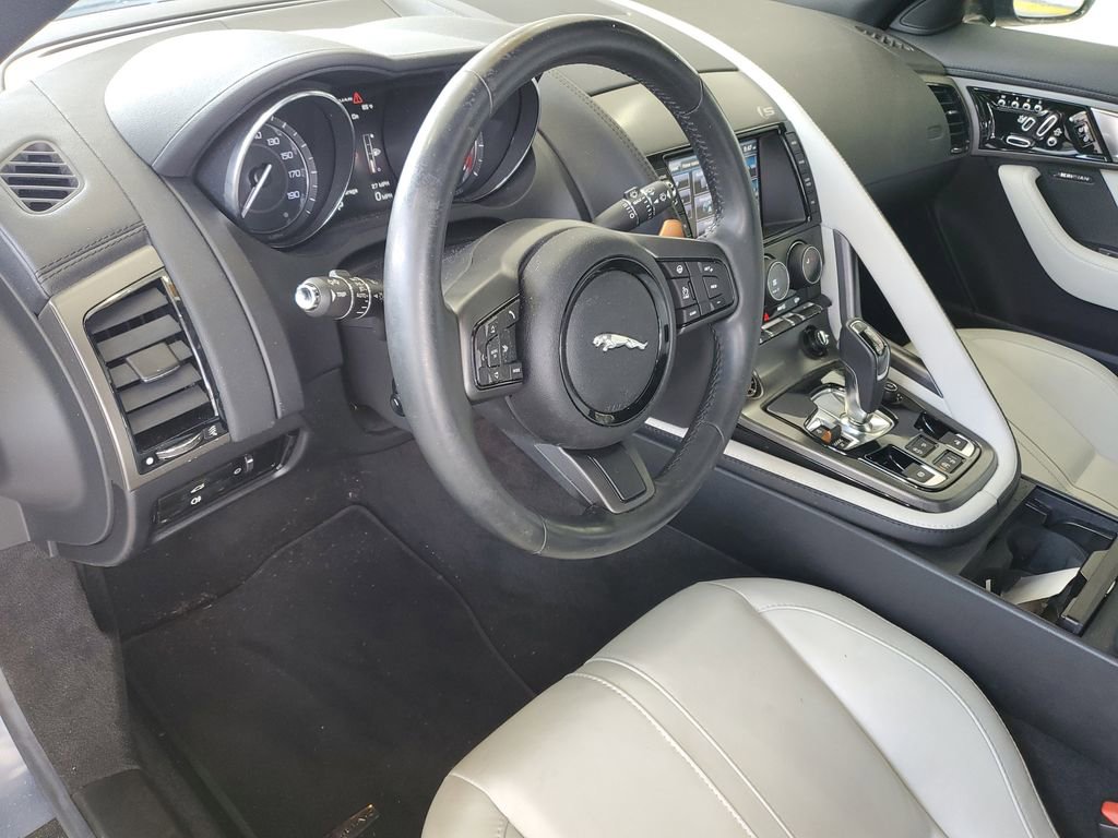 Used 2014 Jaguar F-TYPE S RWD image 13
