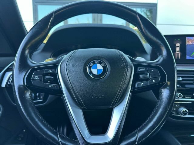 Used 2019 BMW 530e w/ Convenience Package RWD image 27