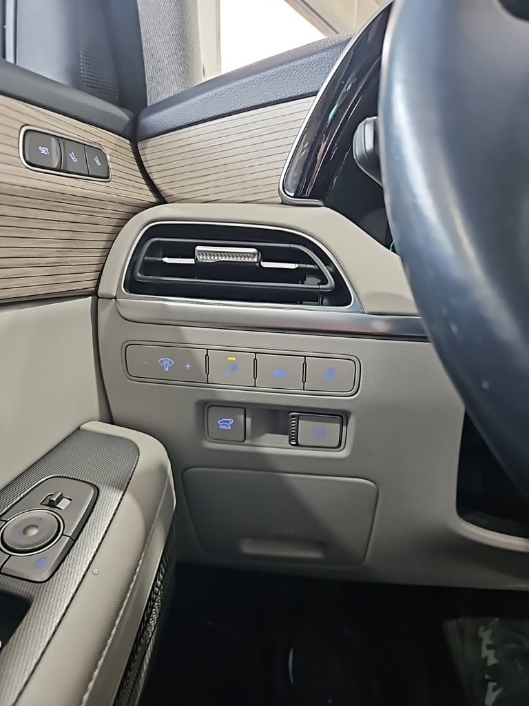 Used 2022 Hyundai Palisade Limited image 39