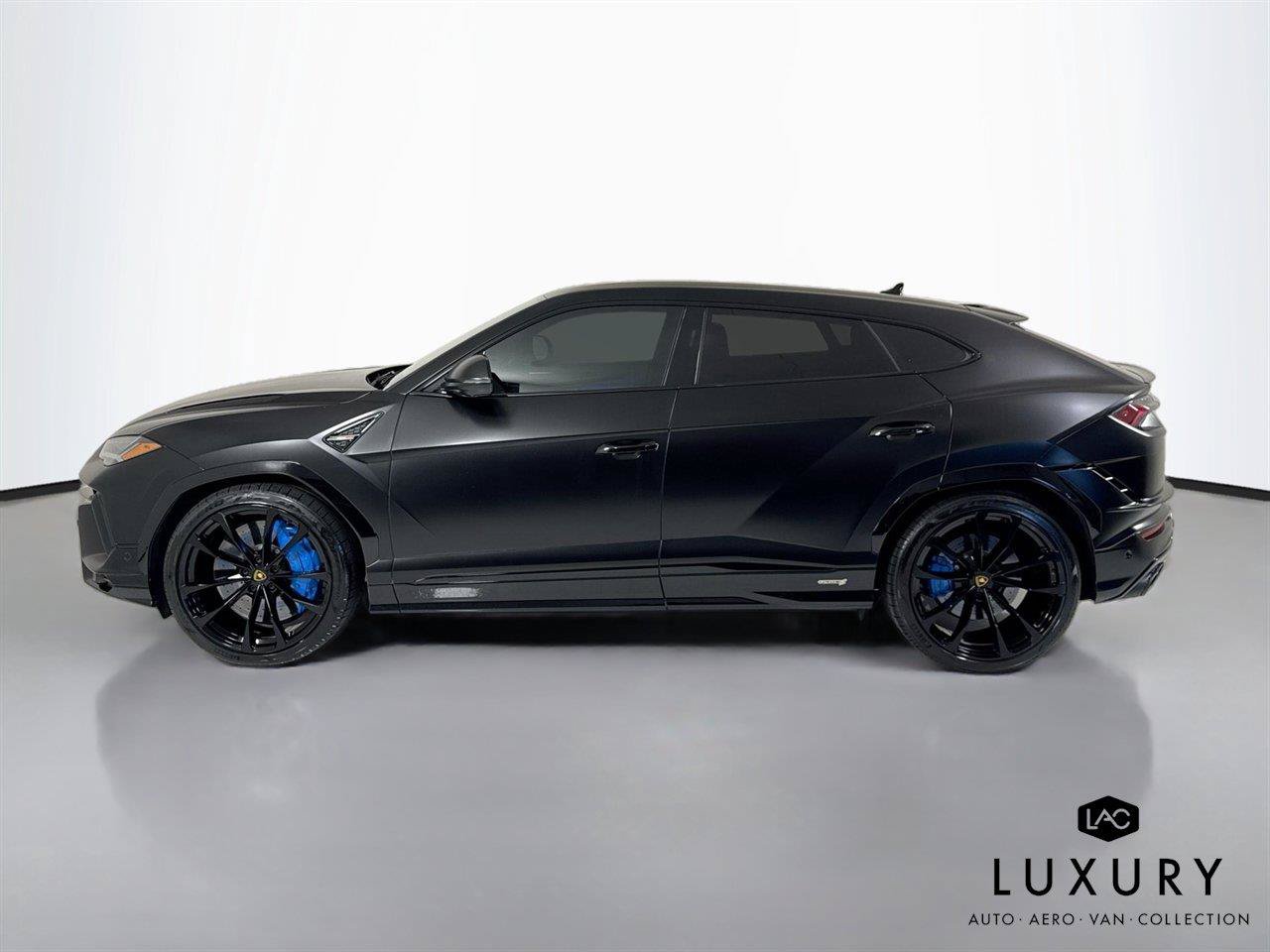Used 2024 Lamborghini Urus S AWD/4WD image 9
