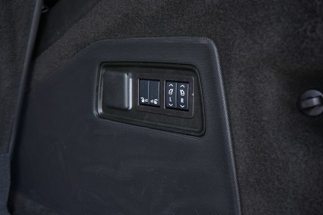 Used 2026 Cadillac Escalade Sport w/ LPO, ONYX Package RWD image 9