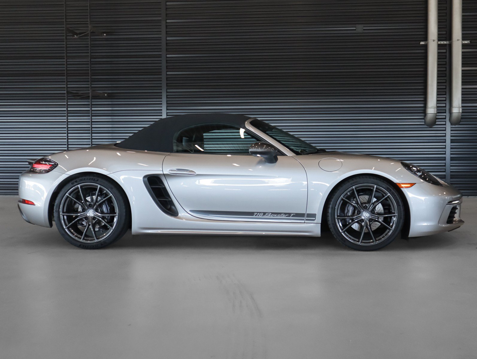 Certified 2023 Porsche 718 Boxster RWD image 10