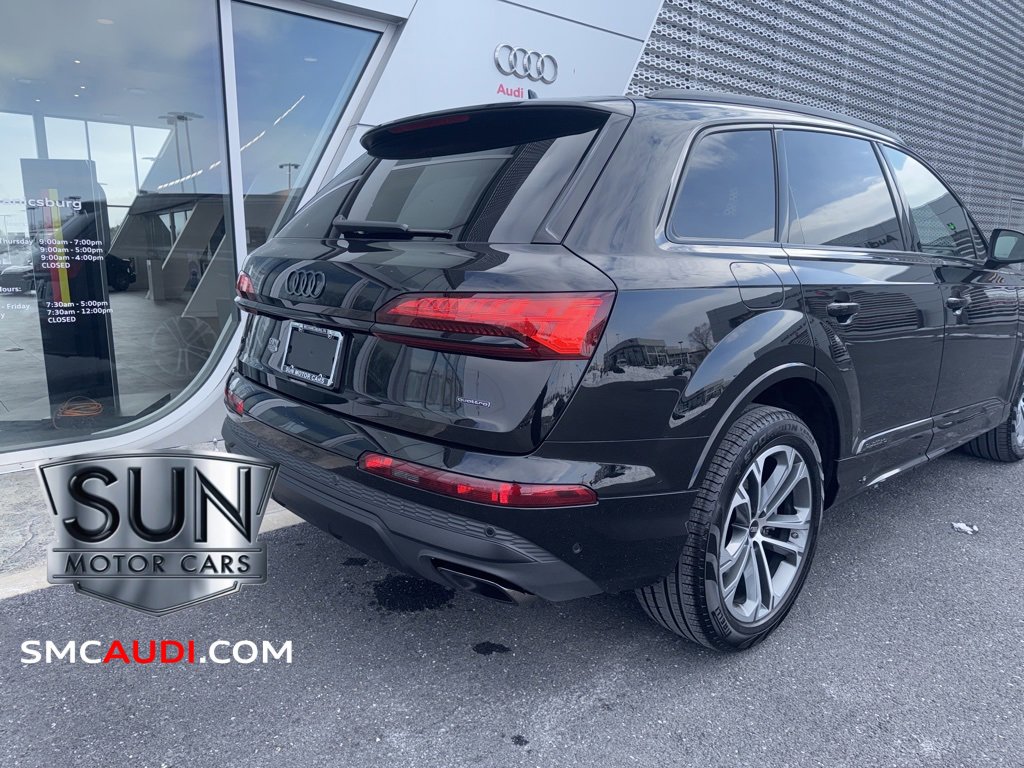 Used 2025 Audi Q7 2.0T Premium w/ Convenience Plus Package image 12