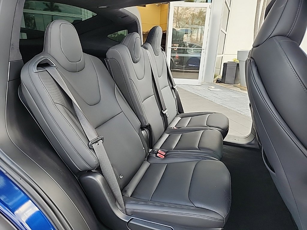 Used 2024 Tesla Model X image 20
