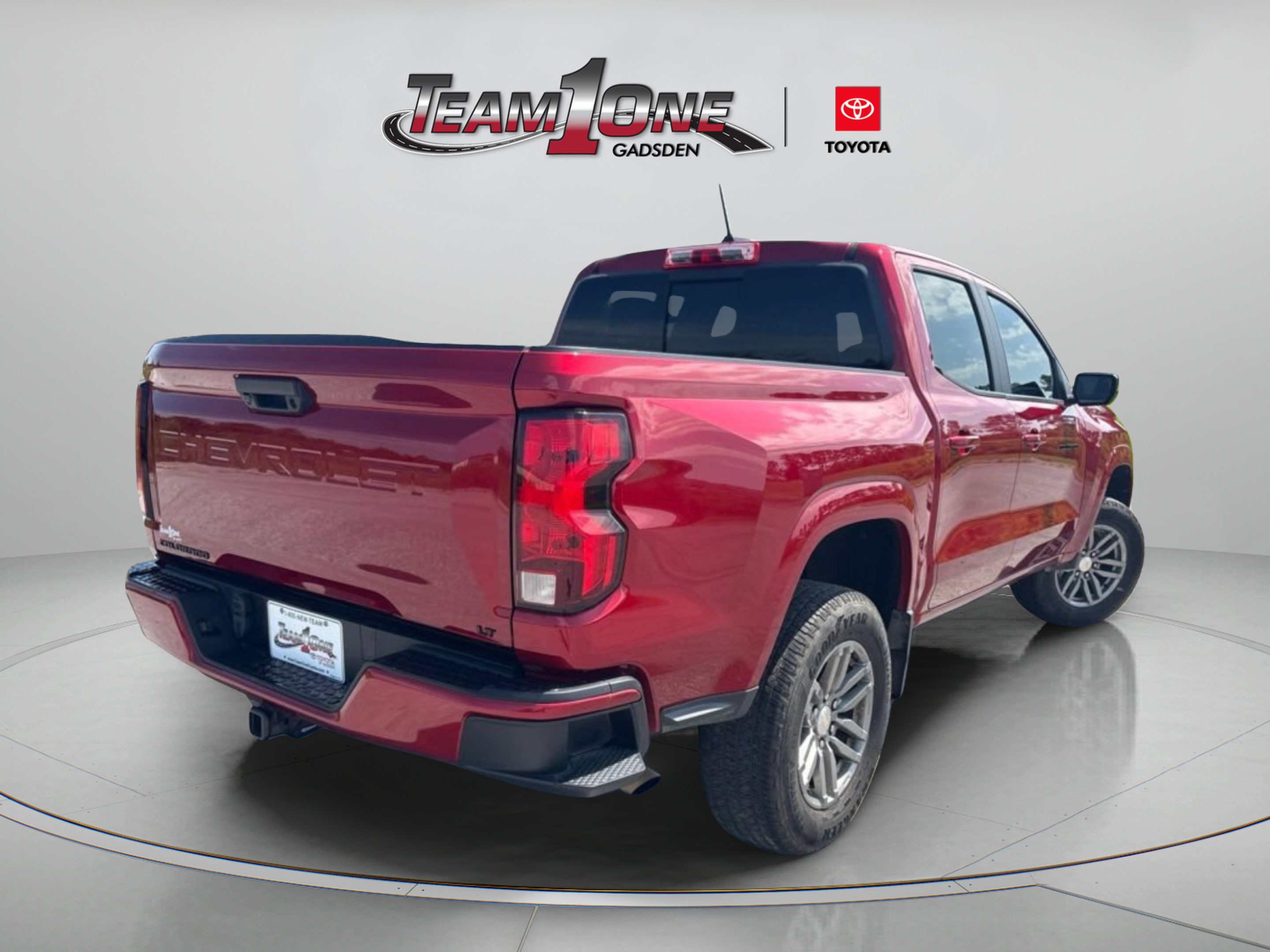Used 2023 Chevrolet Colorado LT w/ LT Convenience Package II RWD image 8
