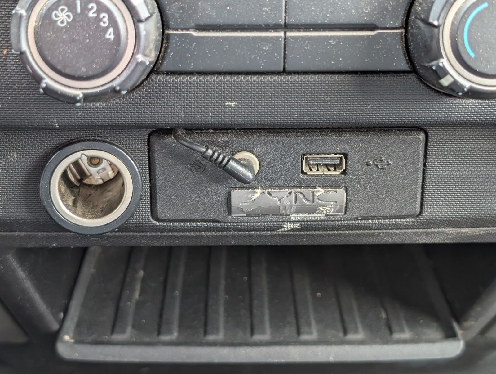 Used 2012 Ford F150 XLT w/ XLT Convenience Pkg RWD image 16