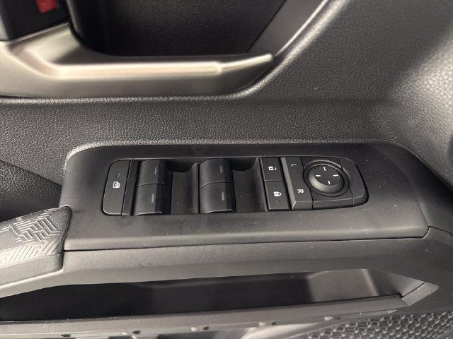 Used 2025 Toyota Tacoma TRD Off-Road AWD/4WD image 25