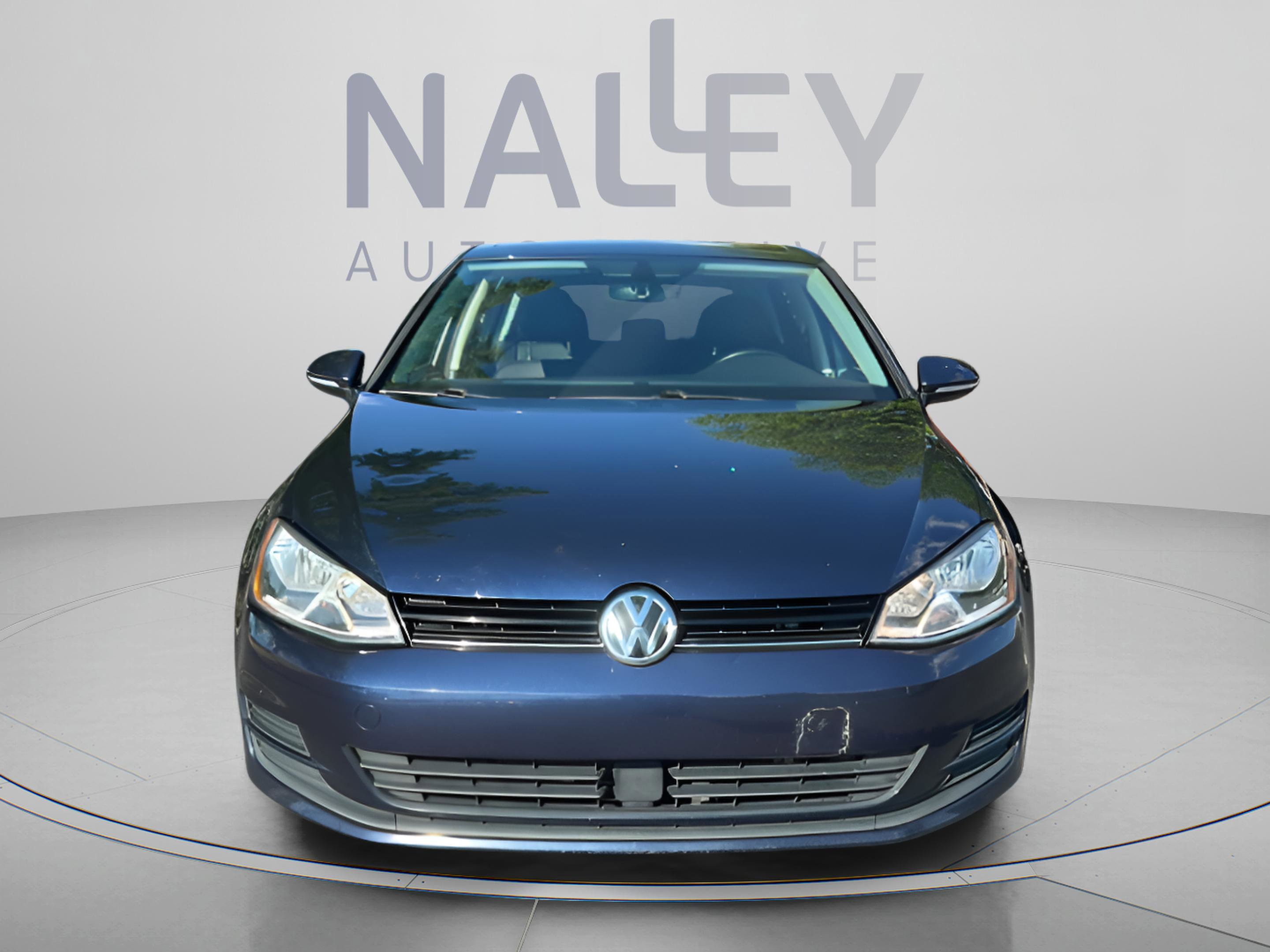 Used 2017 Volkswagen Golf Wolfsburg Edition FWD image 8